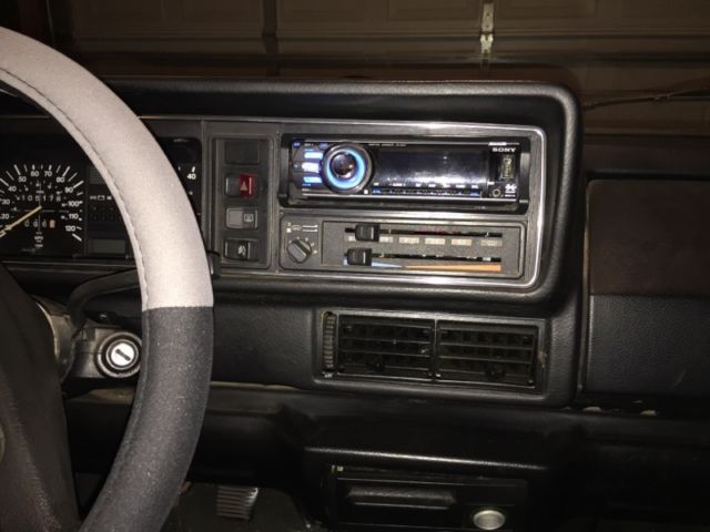 1984 Volkswagen Rabbit Wolfsburg Edition Convertible 2-Door - photo 8
