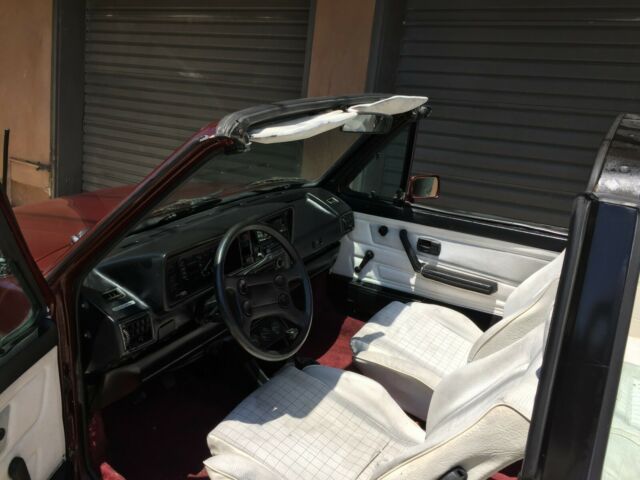 1984 Volkswagen Cabrio RABBIT WOLFSBURG EDITION FUEL INJECTED 5 SPEED - photo 4