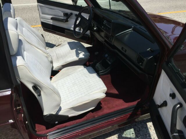 1984 Volkswagen Cabrio RABBIT WOLFSBURG EDITION FUEL INJECTED 5 SPEED - photo 6