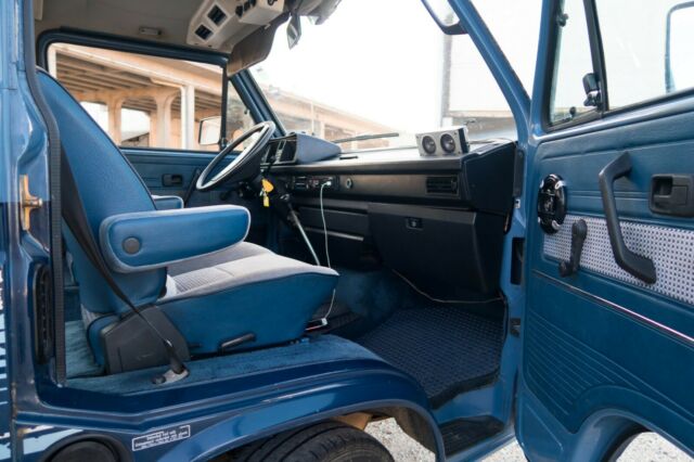 1984 Volkswagen Bus/Vanagon - photo 7