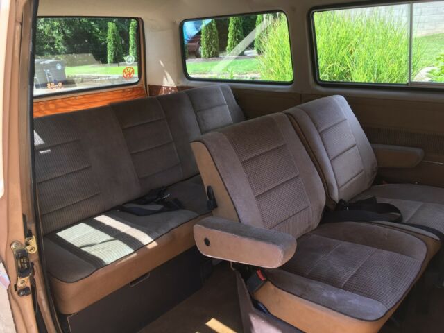 1984 Volkswagen Bus/Vanagon - photo 12