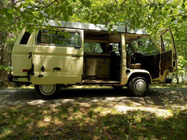 1984 Volkswagen Bus/Vanagon