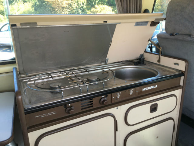1984 Volkswagen Bus/Vanagon Campmobile Van Camper 3-Door - photo 10