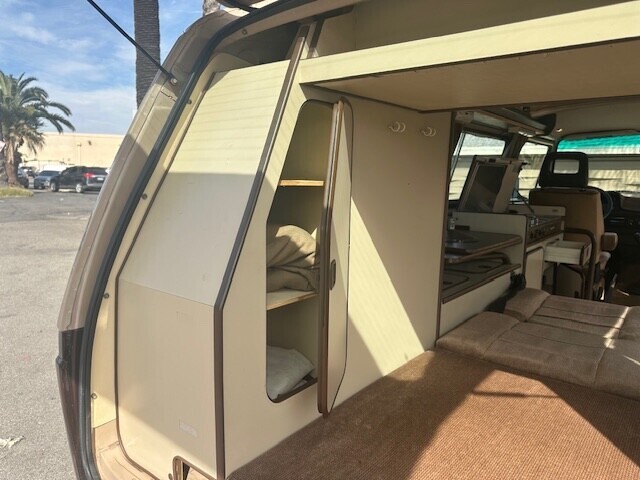 1984 Volkswagen Bus/Vanagon - photo 11