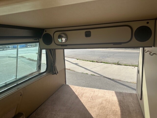 1984 Volkswagen Bus/Vanagon - photo 12