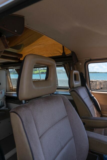 1984 Volkswagen Bus/Vanagon - photo 2