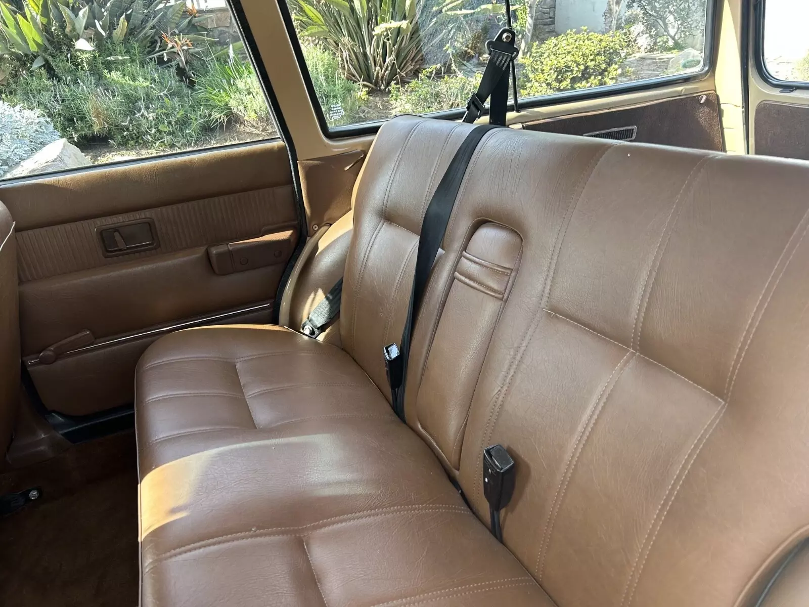 1984 Volvo 240 - photo 10
