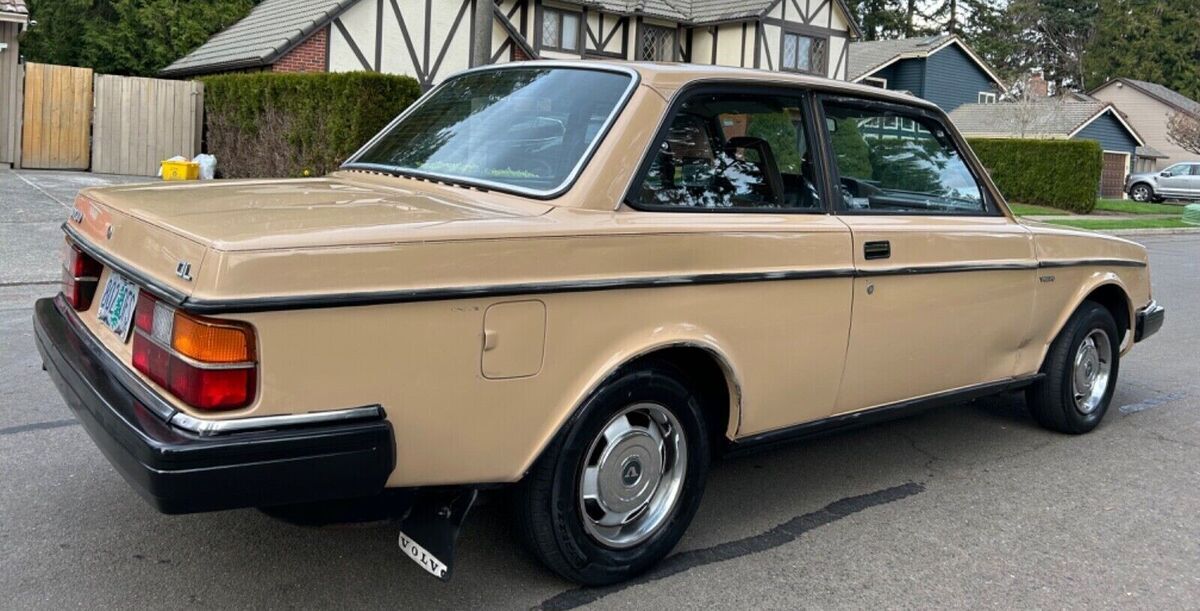 1984 Volvo 240 DL - photo 13