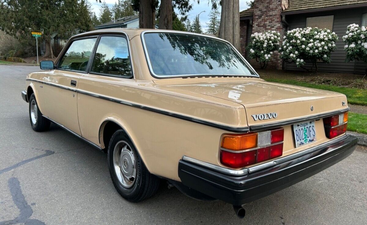 1984 Volvo 240 DL - photo 5