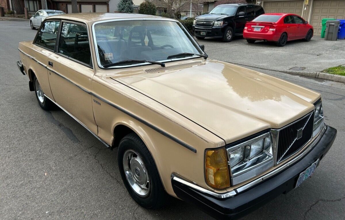 1984 Volvo 240 DL - photo 9
