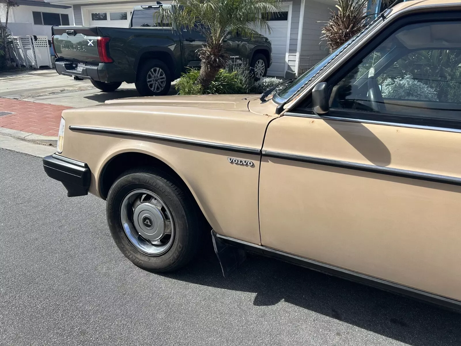 1984 Volvo 240 - photo 4