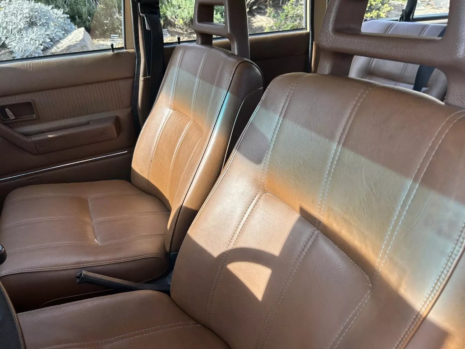 1984 Volvo 240 - photo 8