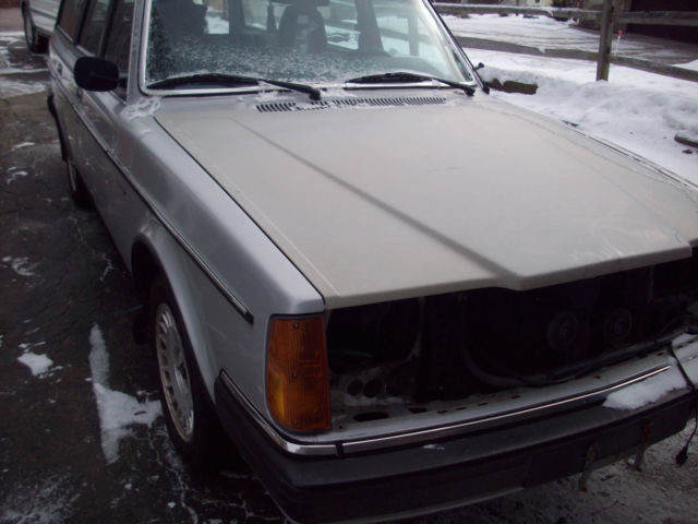 1984 Volvo 240 - photo 2