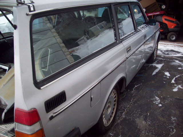 1984 Volvo 240 - photo 7