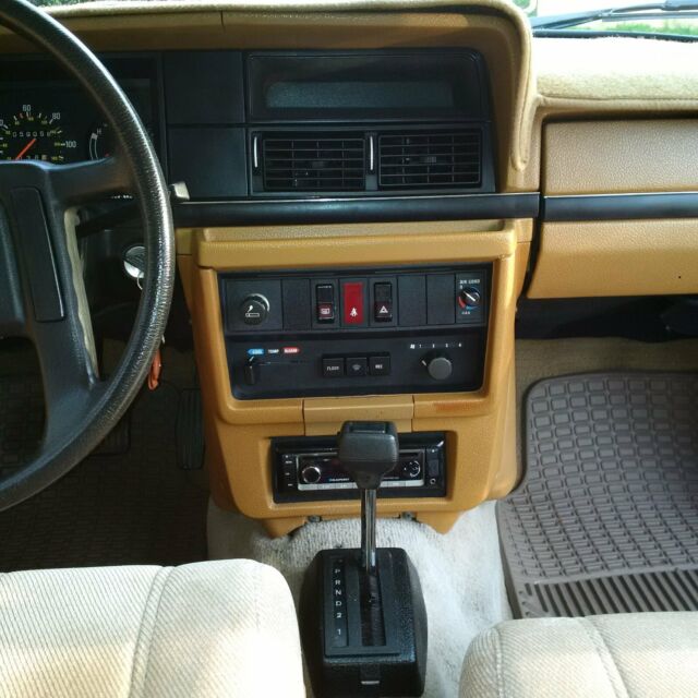 1984 Volvo 240 DL - photo 11