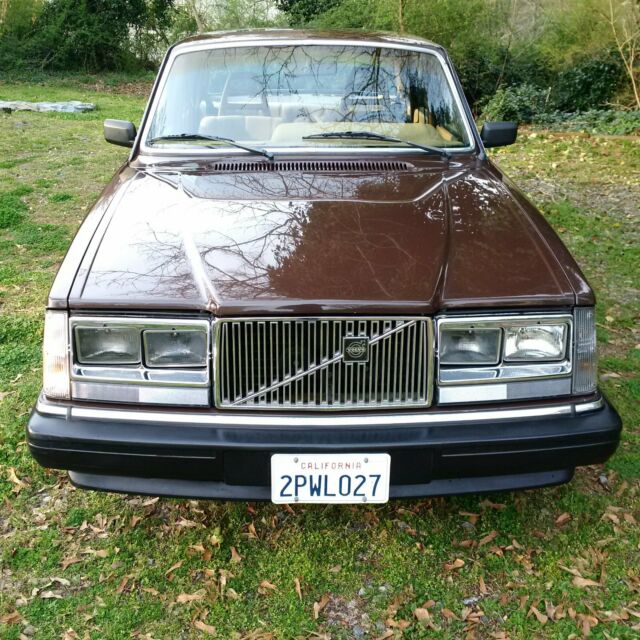 1984 Volvo 240 DL - photo 4