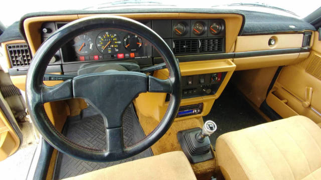 1984 Volvo 240 - photo 9