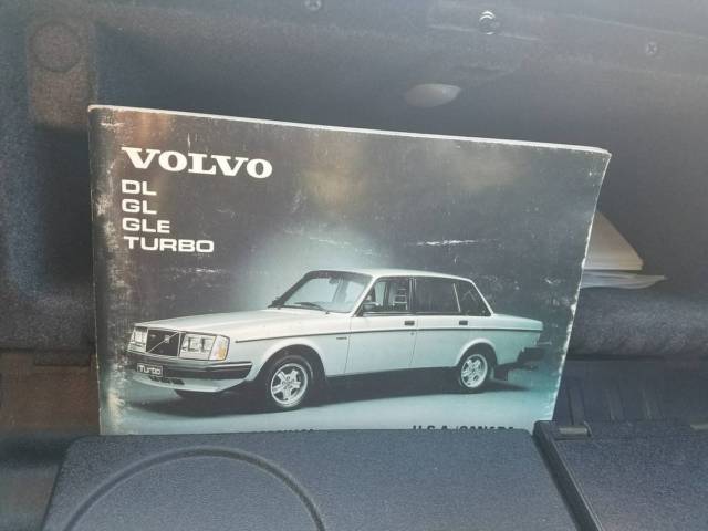 1984 Volvo 240 - photo 7
