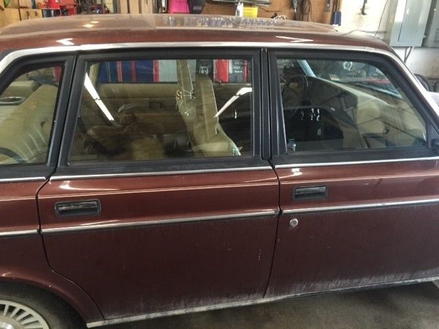 1984 Volvo 240 - photo 7