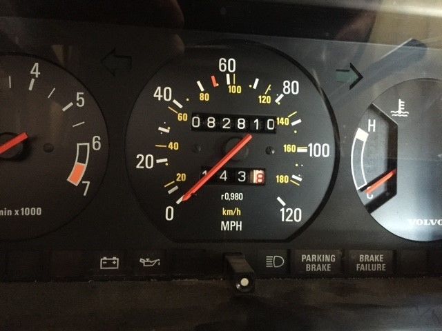 1984 Volvo 240 - photo 9