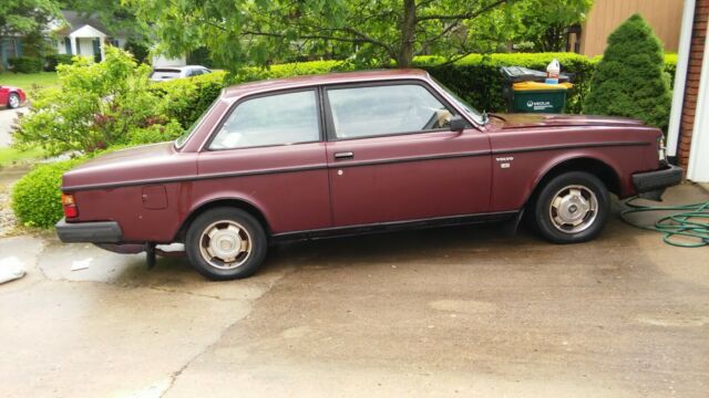 1984 Volvo 242