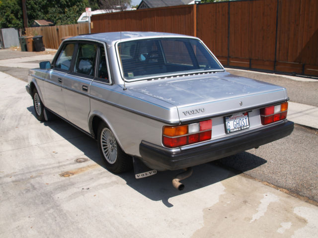 1984 Volvo 240 - photo 4