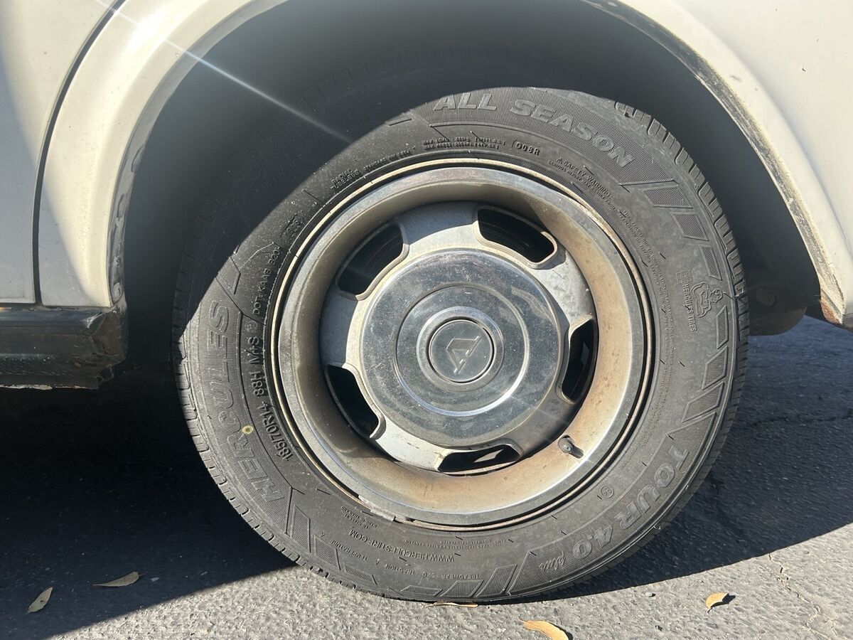 1984 Volvo 240 DL - photo 10