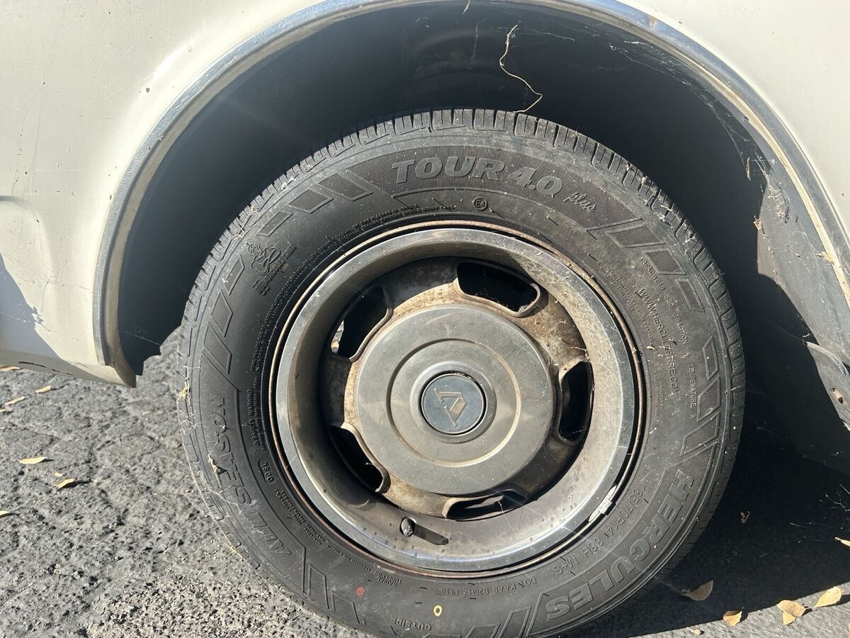 1984 Volvo 240 DL - photo 11