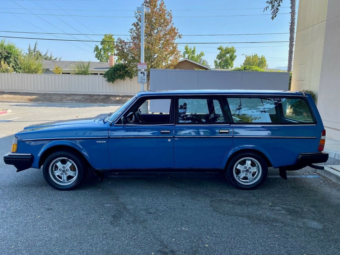 1984 Volvo 240 - photo 2