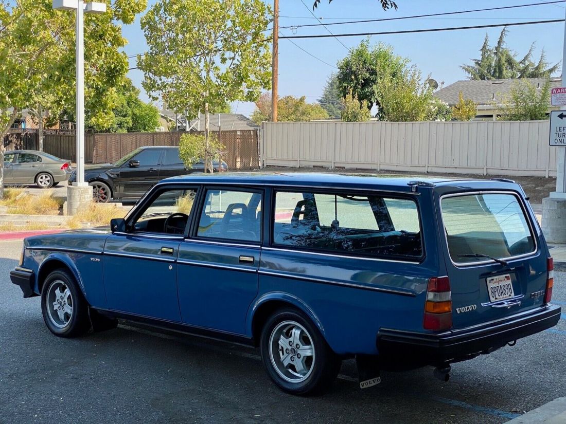 1984 Volvo 240 - photo 3