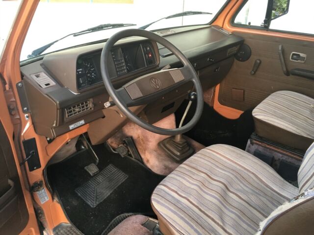 1984 Volkswagen Bus/Vanagon - photo 11