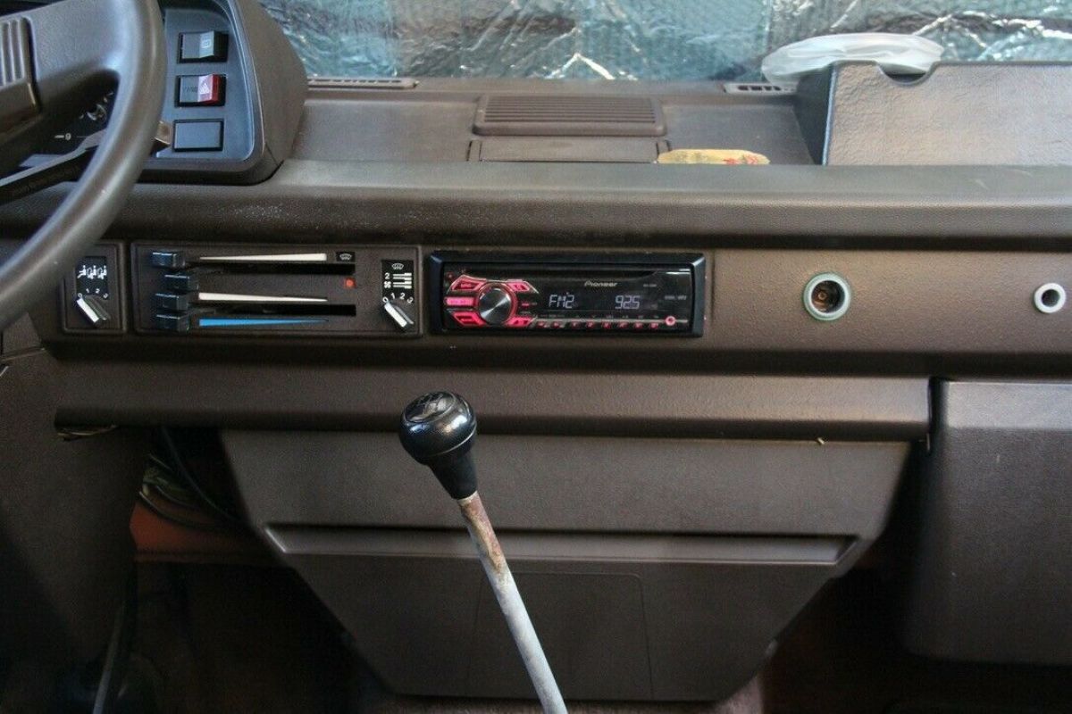 1984 Volkswagen Bus/Vanagon - photo 7