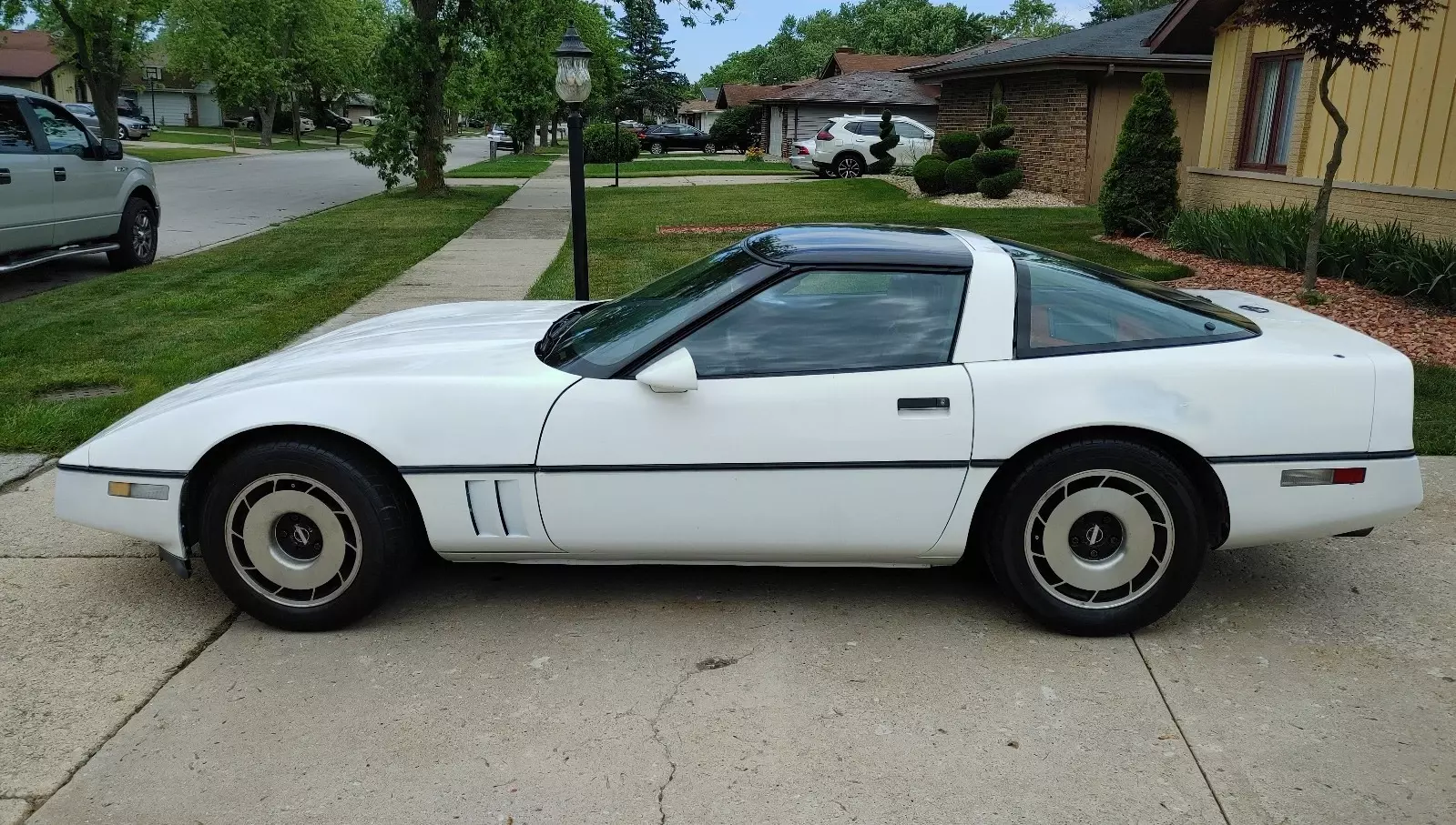 1984Chevrolet Corvette 1984 Chevrolet Corvette