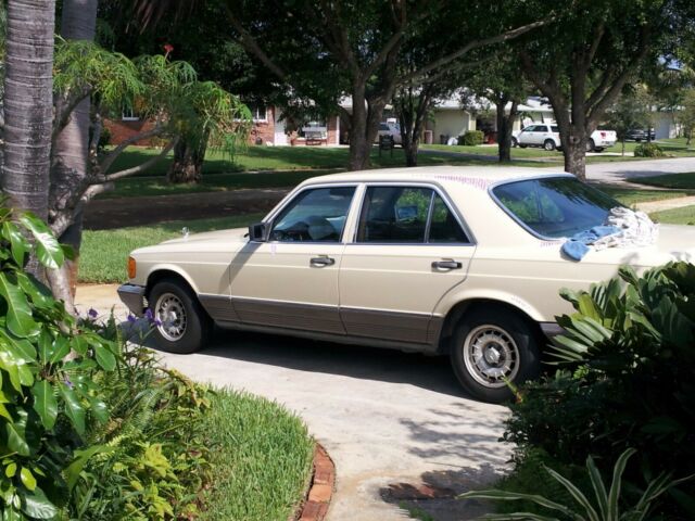 1985 Mercedes-Benz 300-Series S CLASS SHORT WHEEL BASE SEDAN - photo 2