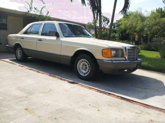 1985 Mercedes-Benz 300-Series S CLASS SHORT WHEEL BASE SEDAN - photo 3