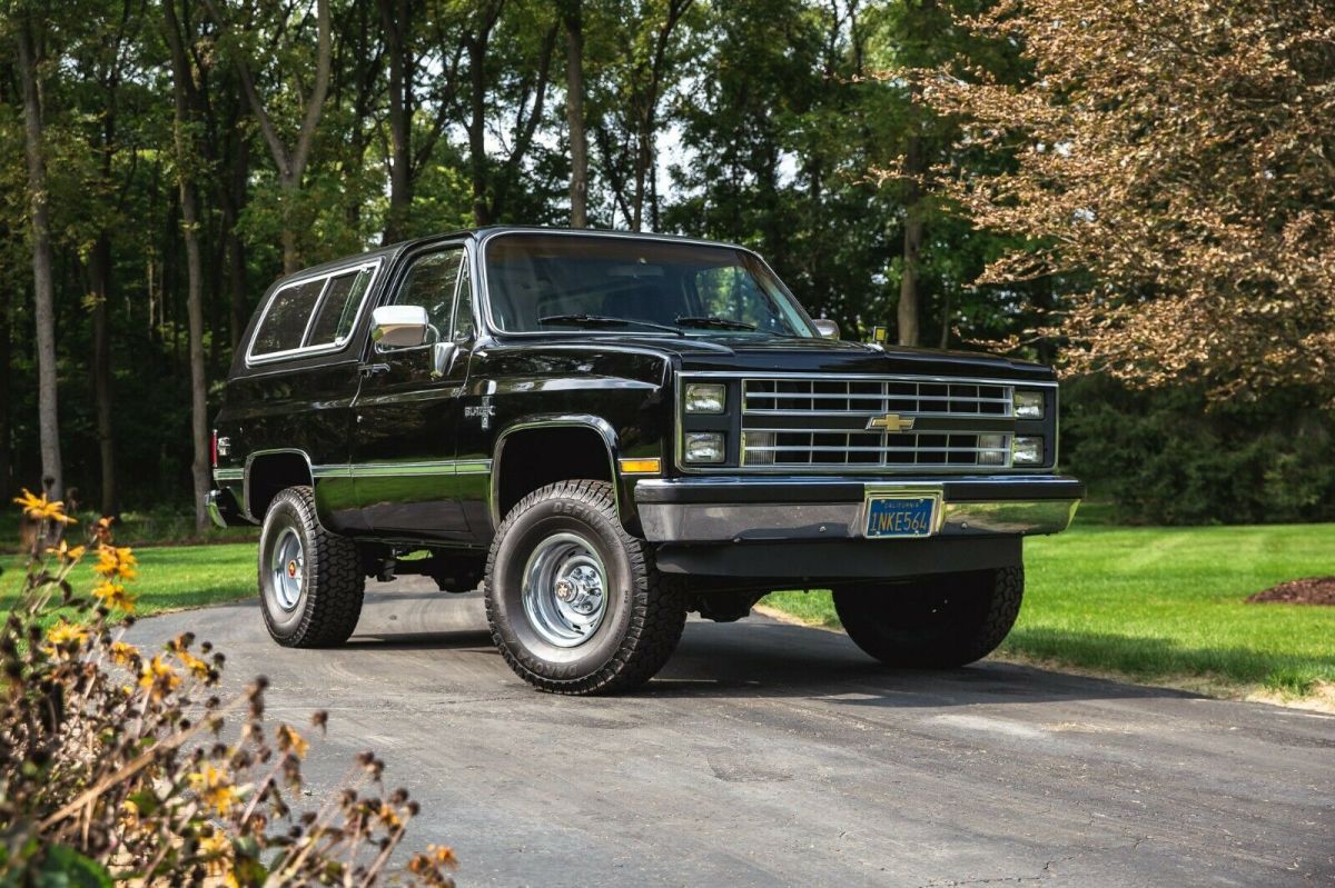 1985-1987 Chevy K5 K10 low miles 4x4 Removable Top Mint Condition 1985 Chevrolet K5 Blazer K10