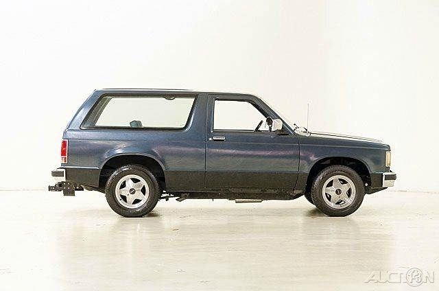 1985 Chevrolet S-10 2dr SUV - photo 6