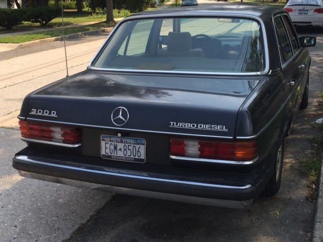 1985 Mercedes-Benz 300-Series 300D