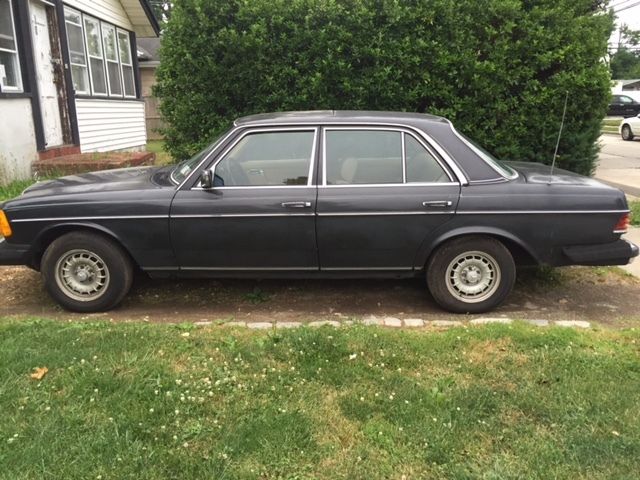 1985 Mercedes-Benz 300-Series 300D - photo 4