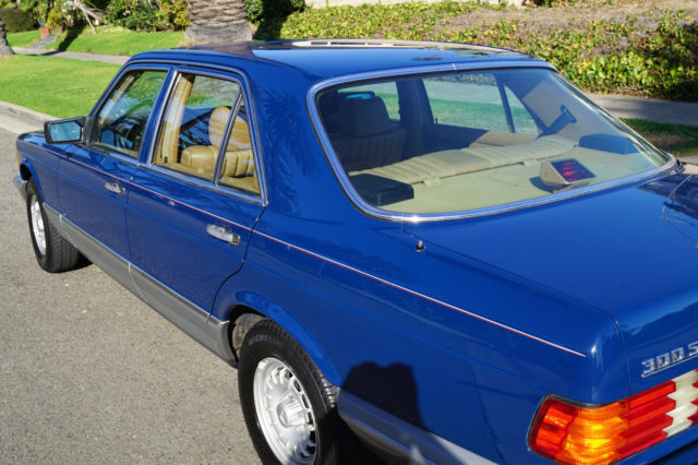 1985 Mercedes-Benz 300-Series RARE 'DEEP BLUE' COLOR WITH 82K ORIG MILES! - photo 12