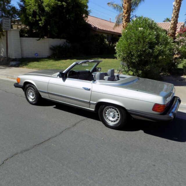 1985 380SL SUPER RARE SMOKE SILVER COLOR ,SAN JOSE CALIFORNIA WHEN NEW 69000 mi 1985 Mercedes-Benz SL-Class 380SL