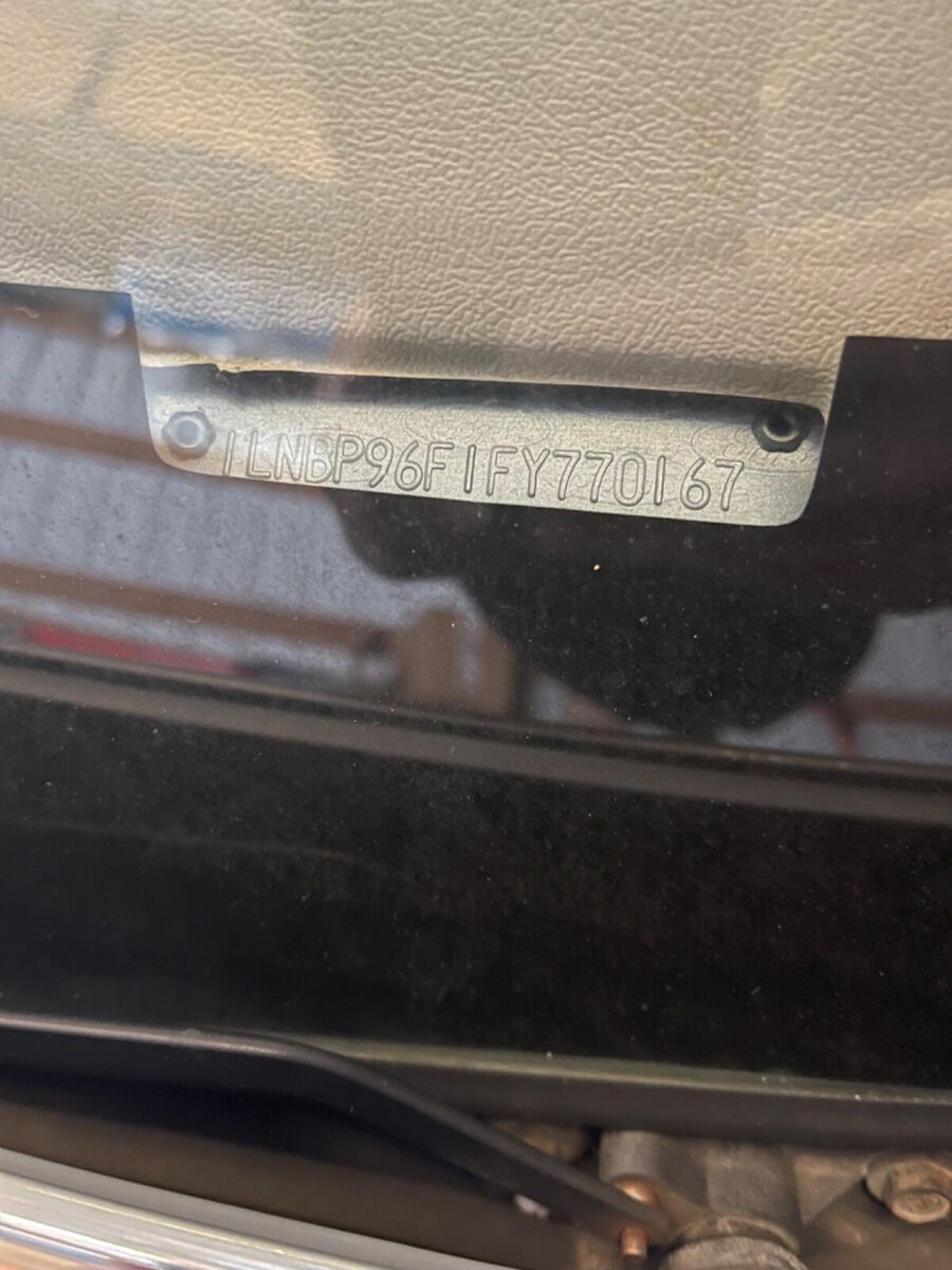 1985 Lincoln Town Car - photo 13