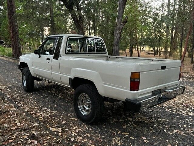1985 Toyota Pickup - photo 6