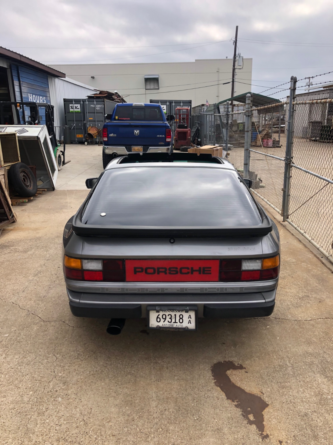 1985 Porsche 944 base - photo 4