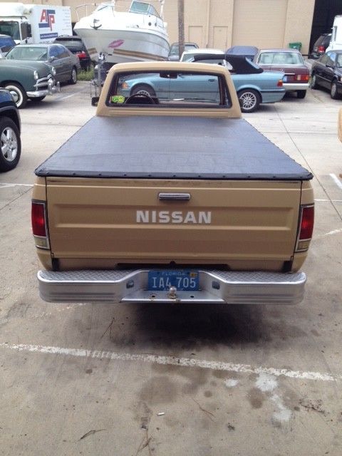 1985 Nissan Other Pickups - photo 4
