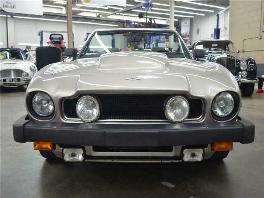 1985 Aston Martin Vantage Volante - photo 2