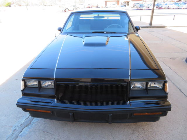 1985 Buick Regal Grand National - photo 2