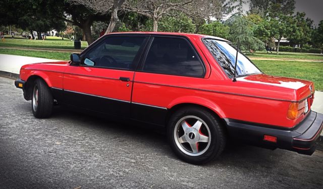 1985 BMW 3-Series Red / Black - photo 2