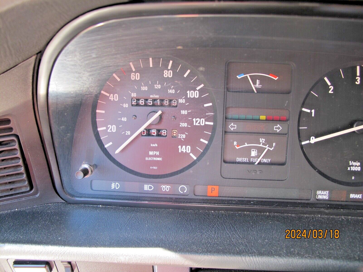 1985 BMW 5-Series Vinyl Seats - photo 10