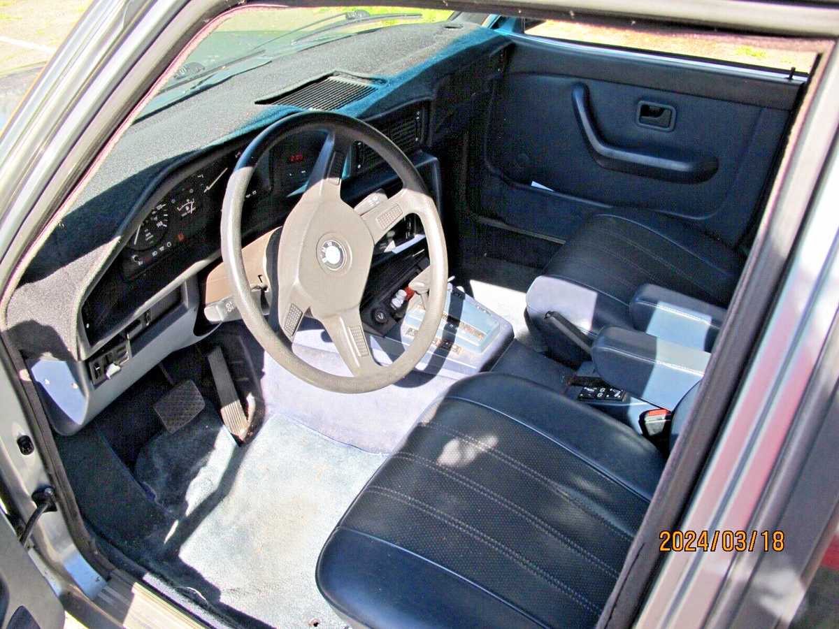 1985 BMW 5-Series Vinyl Seats - photo 7